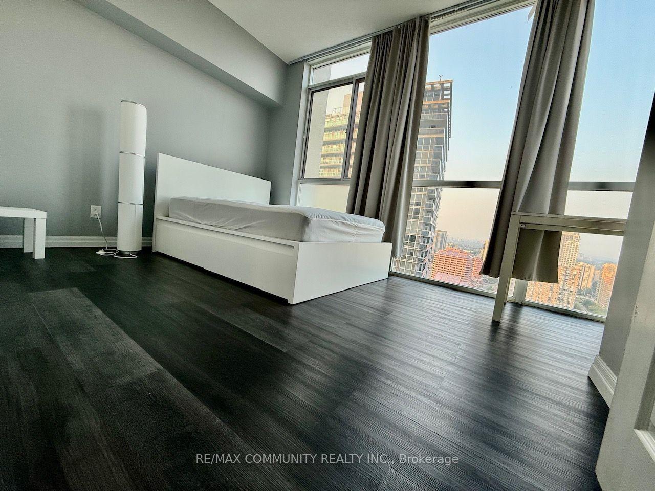Photo 9 of Unit 2707, 225 Webb Drive, Mississauga, City Centre — HOMEH