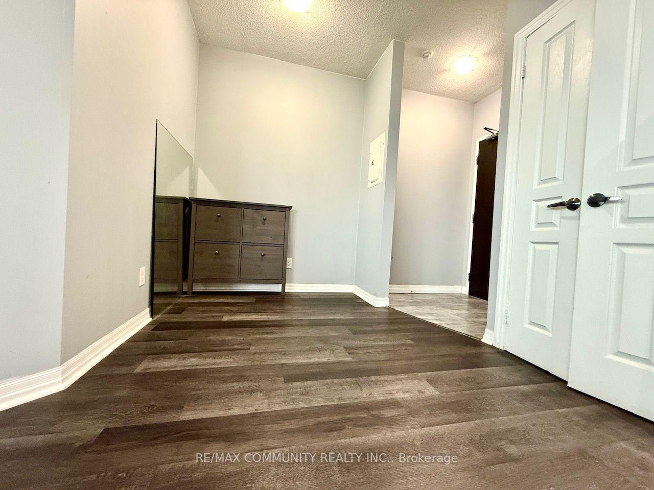 Photo 11 of Unit 2707, 225 Webb Drive, Mississauga, City Centre — HOMEH