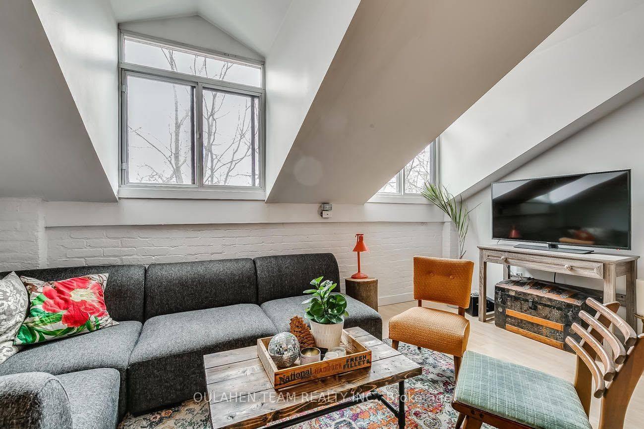 Photo 3 of Unit 129, 284 St Helens Avenue, Toronto, Dufferin Grove — HOMEH