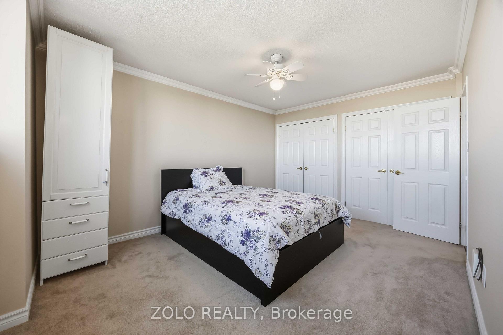 Photo 11 of Unit 2003, 812 Burnhamthorpe Road, Etobicoke, Markland Wood — HOMEH