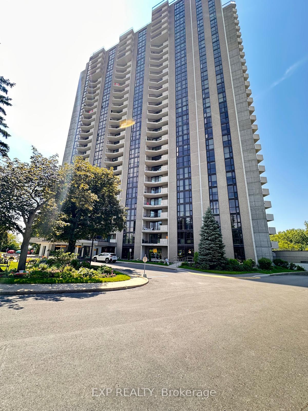 Photo of Unit 907, 1025 Richmond Road