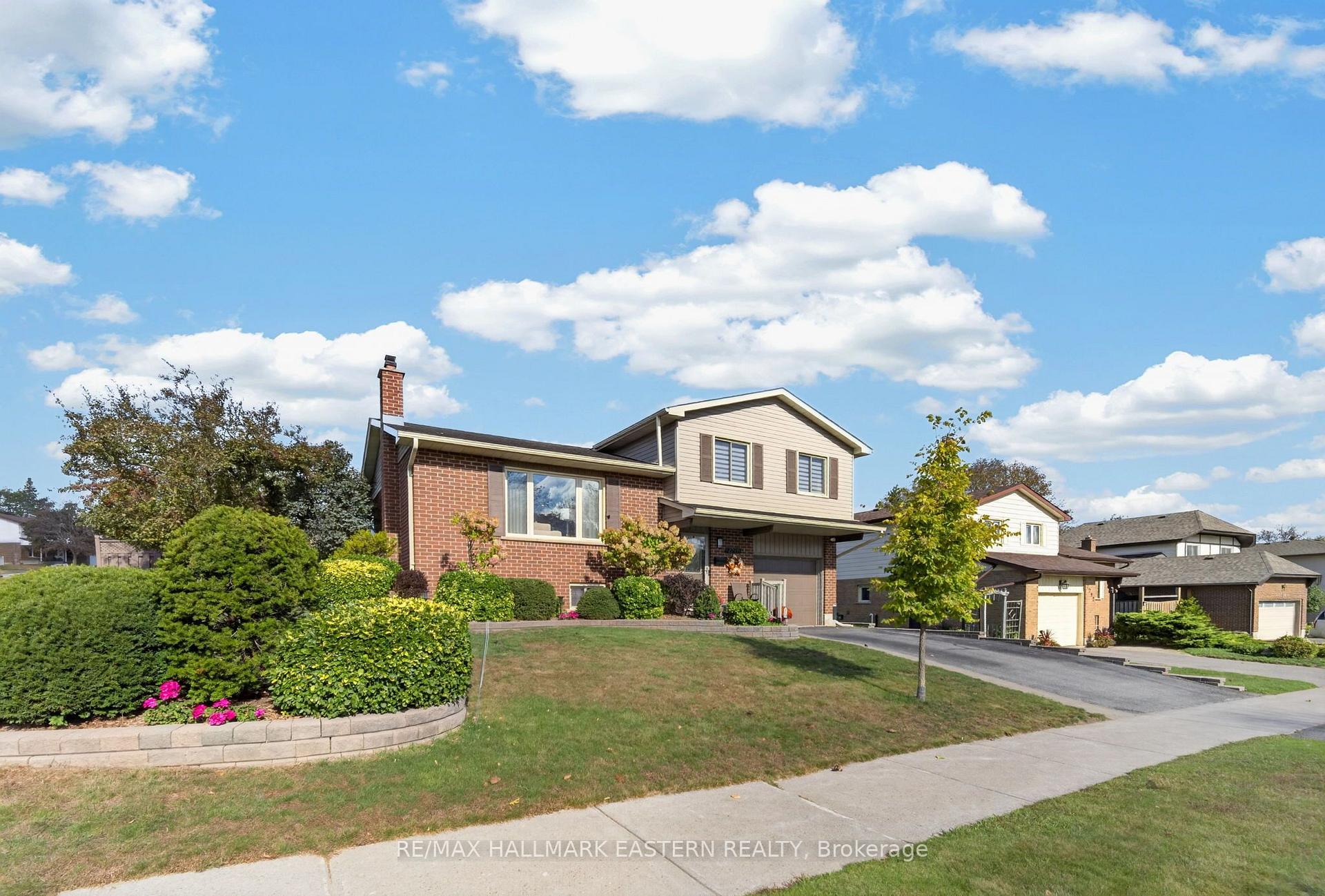 Photo 1 of 2296 Kawartha Heights Boulevard, Peterborough, Monaghan Ward 2 — HOMEH