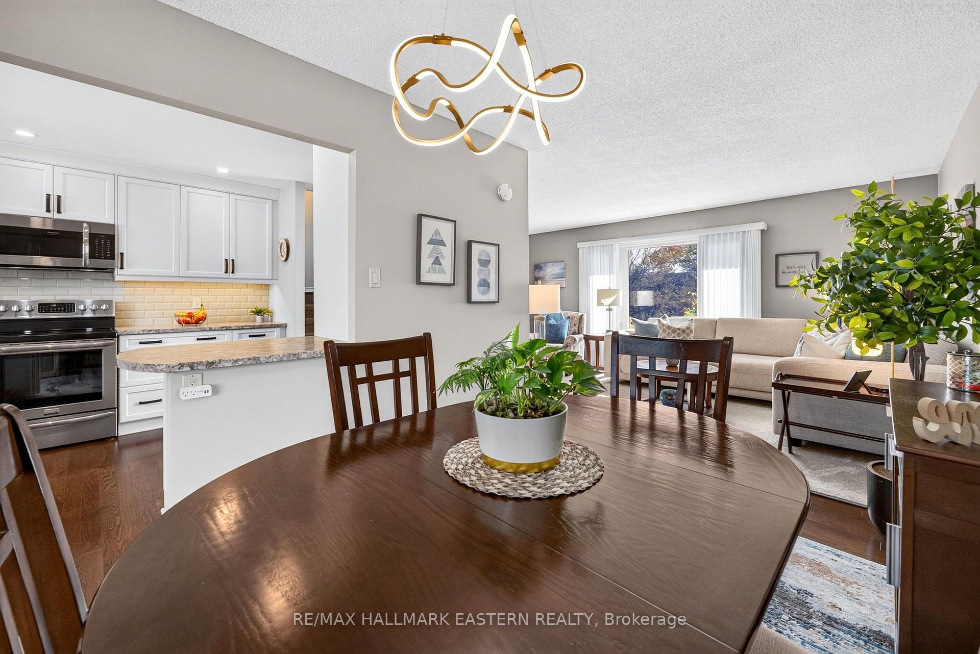 Photo 13 of 2296 Kawartha Heights Boulevard, Peterborough, Monaghan Ward 2 — HOMEH