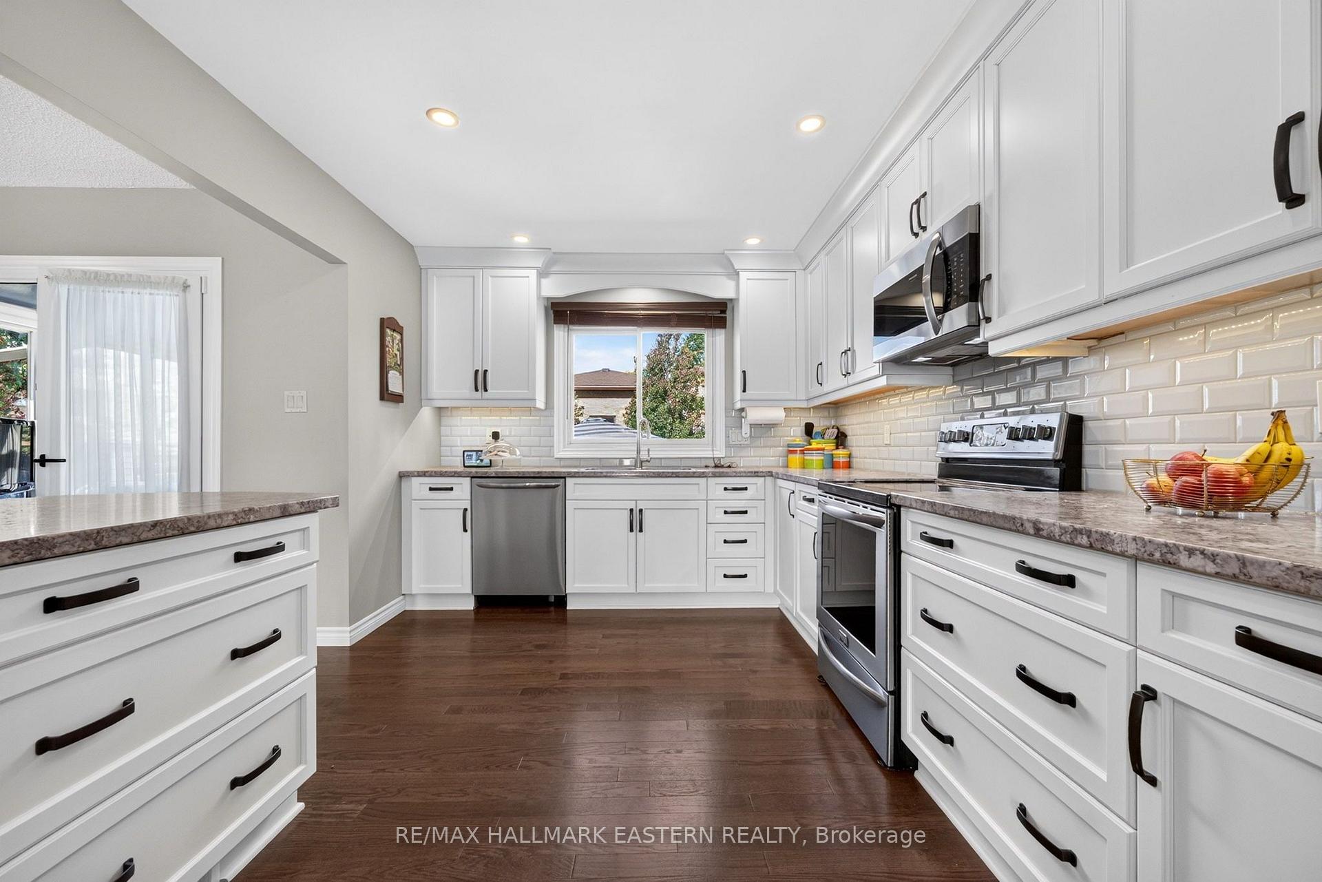 Photo 12 of 2296 Kawartha Heights Boulevard, Peterborough, Monaghan Ward 2 — HOMEH