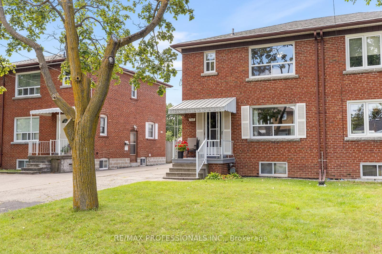 Photo 2 of 122 Treeview Drive, Etobicoke, Alderwood — HOMEH
