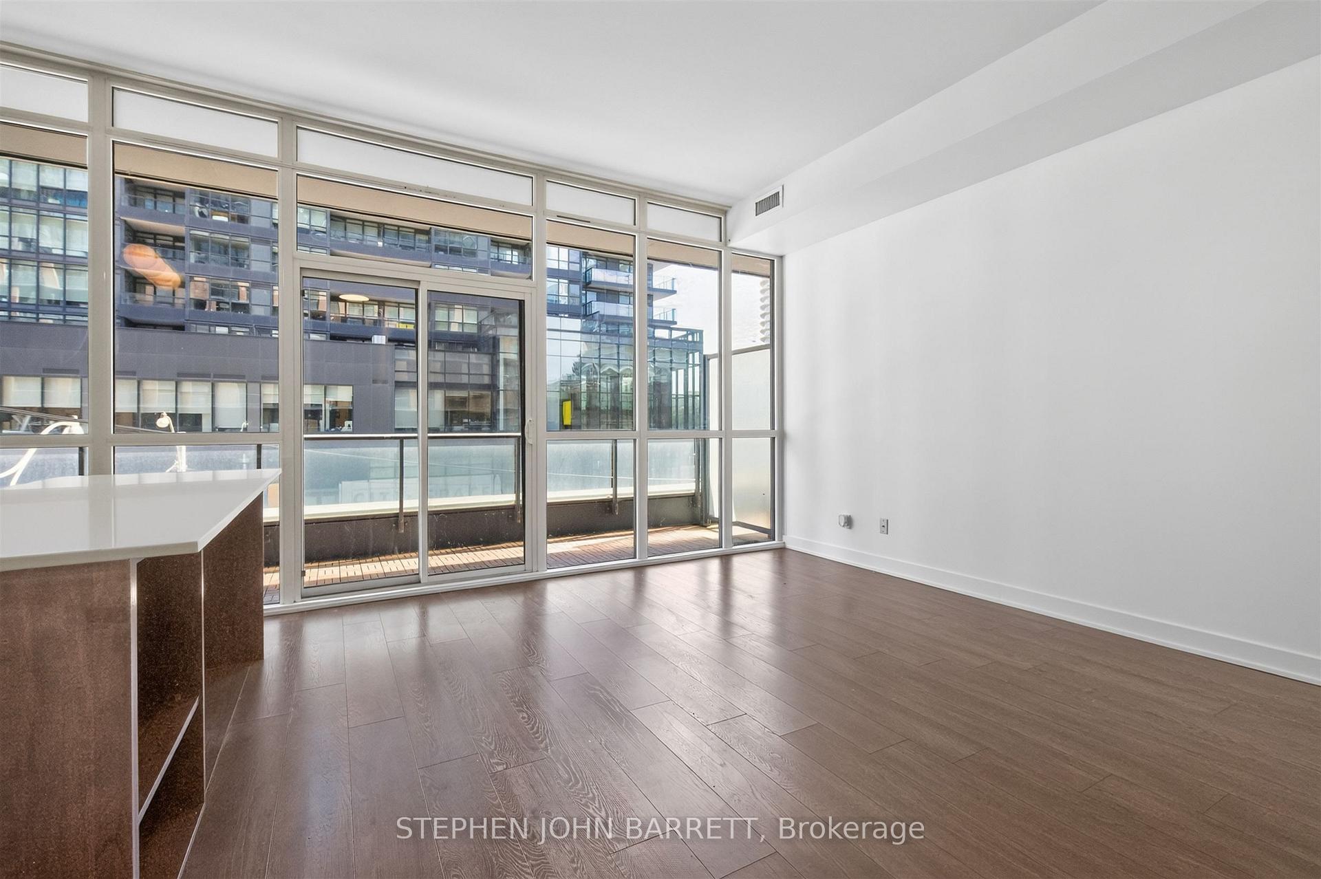 Photo 6 of Unit 206, 169 Fort York Boulevard, Toronto, Niagara — HOMEH