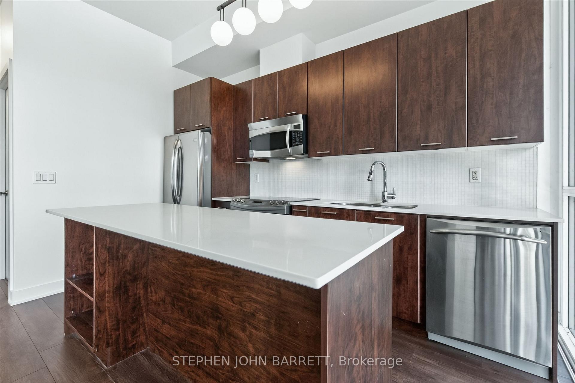 Photo 9 of Unit 206, 169 Fort York Boulevard, Toronto, Niagara — HOMEH