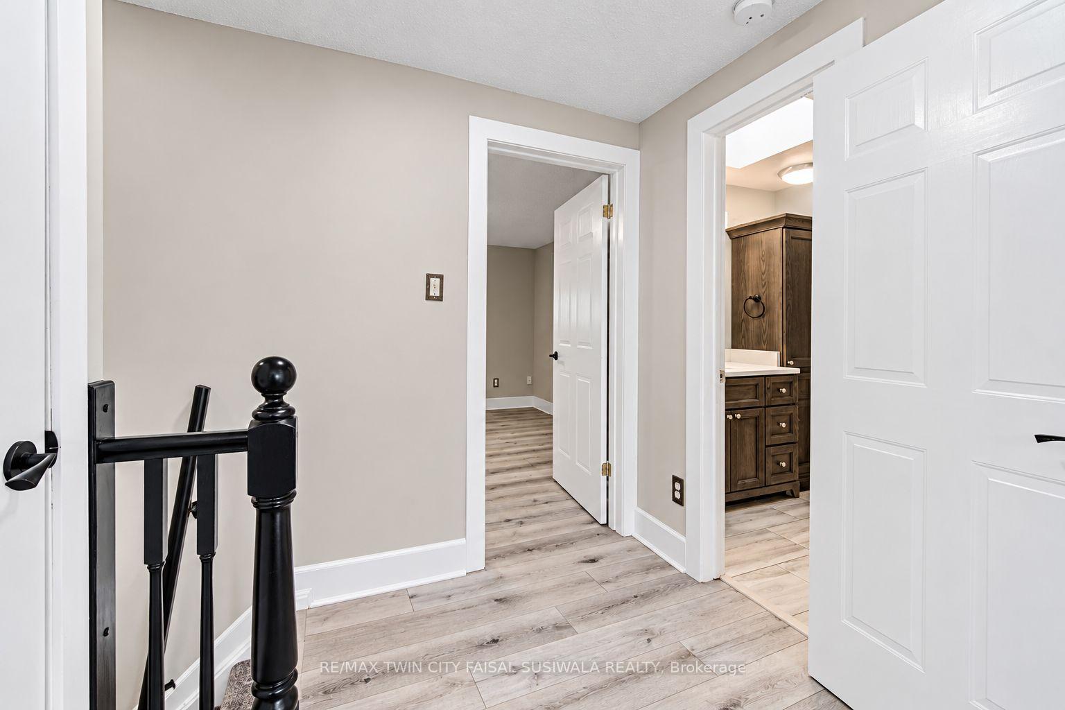 Photo 17 of 56 Poplar Drive, Cambridge, Silver Heights — HOMEH