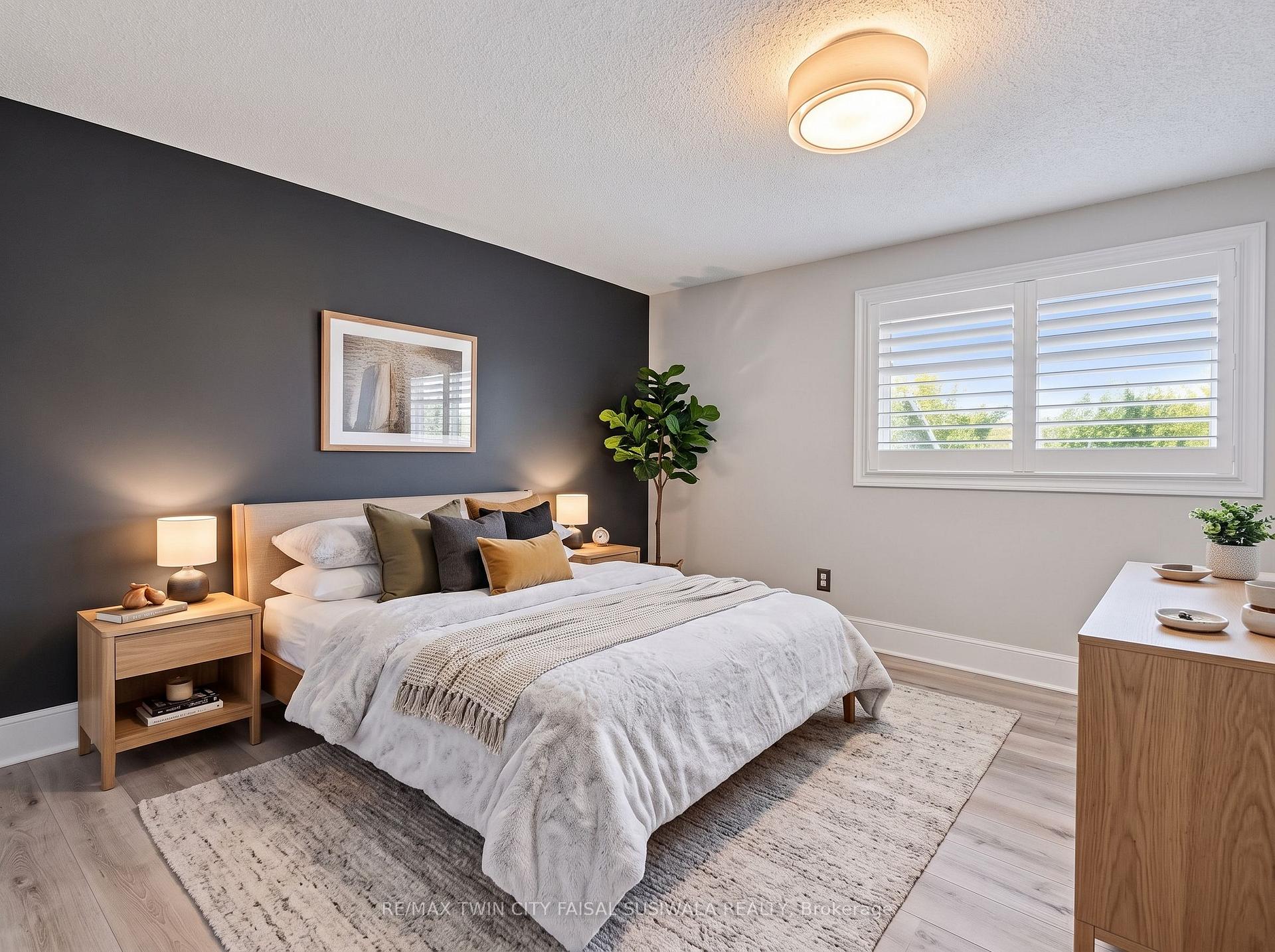 Photo 18 of 56 Poplar Drive, Cambridge, Silver Heights — HOMEH