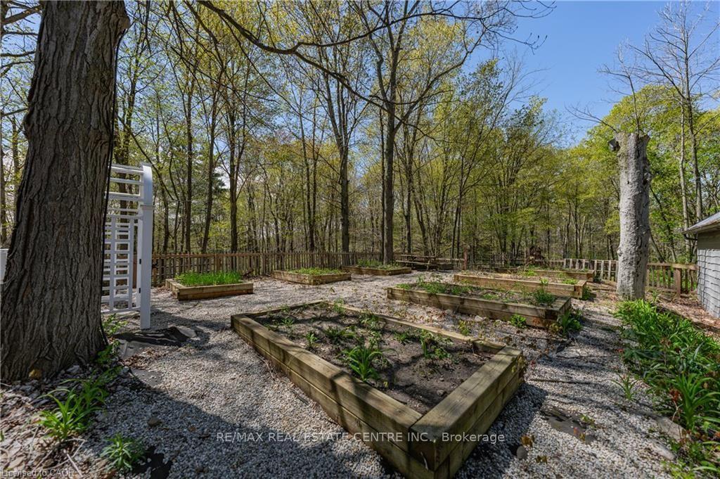 Photo 33 of 6703 Wellington 34 Road, Puslinch, Crieff/Aikensville/Killean — HOMEH