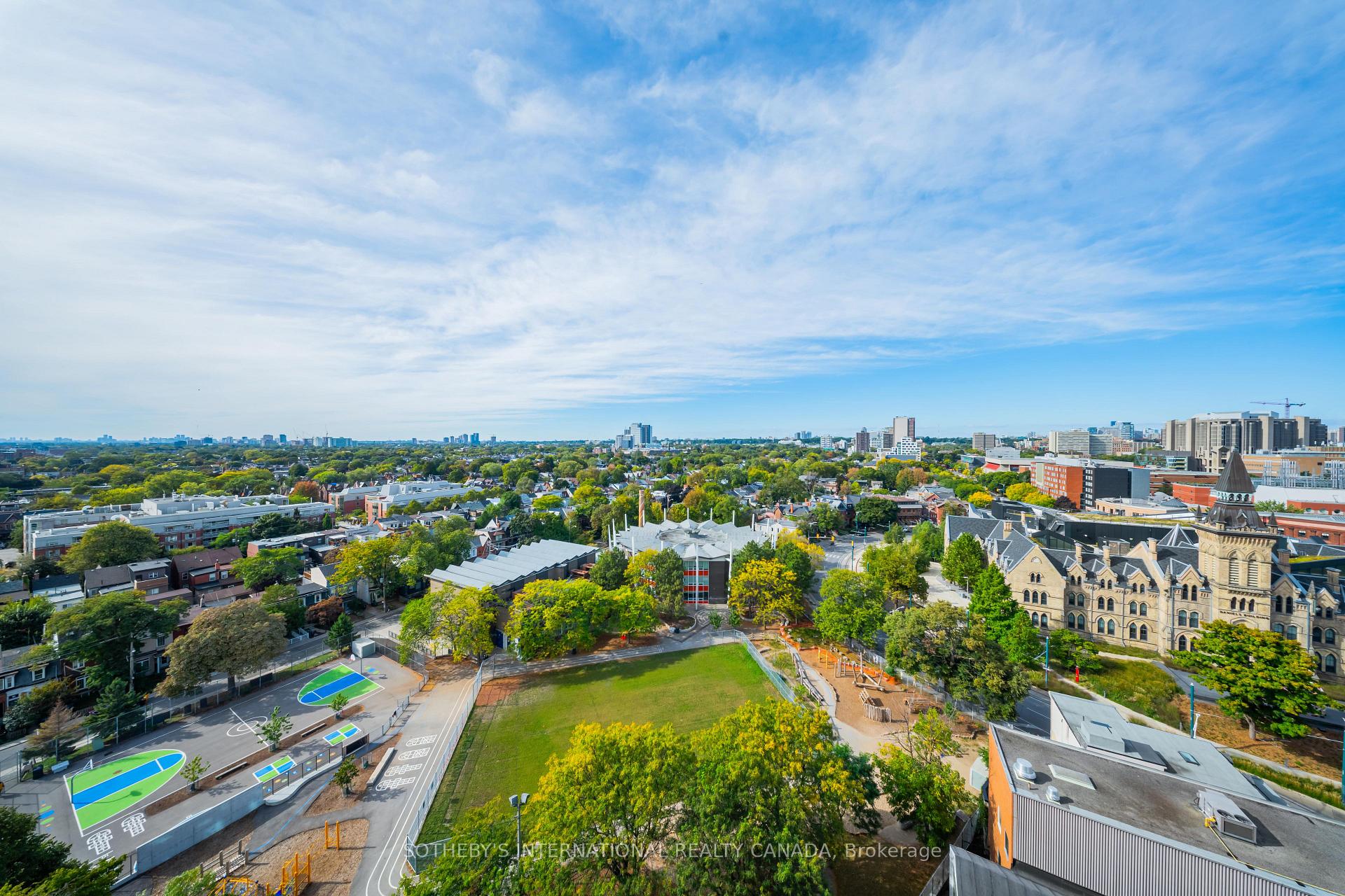 Photo 16 of Unit 404, 484 Spadina Avenue, Toronto, University — HOMEH