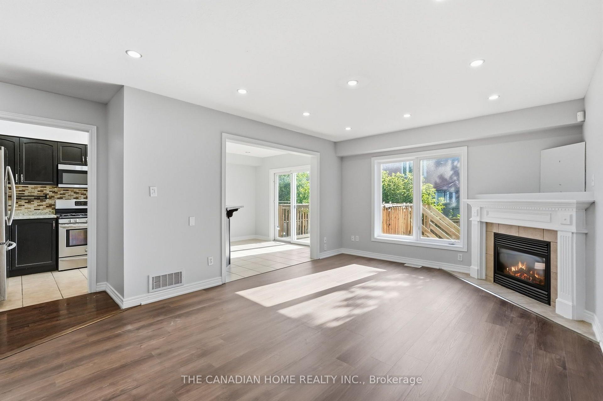Photo 10 of Unit 14, 78 Peachwood Crescent, Hamilton, Stoney Creek — HOMEH