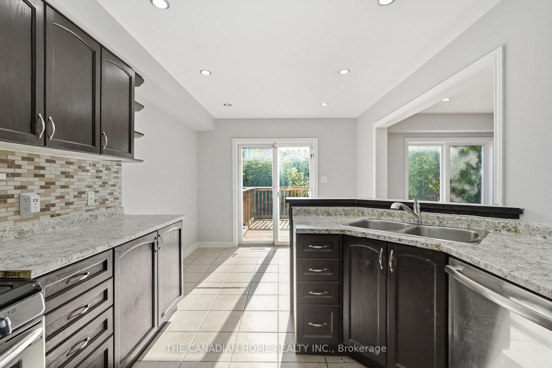 Photo 14 of Unit 14, 78 Peachwood Crescent, Hamilton, Stoney Creek — HOMEH