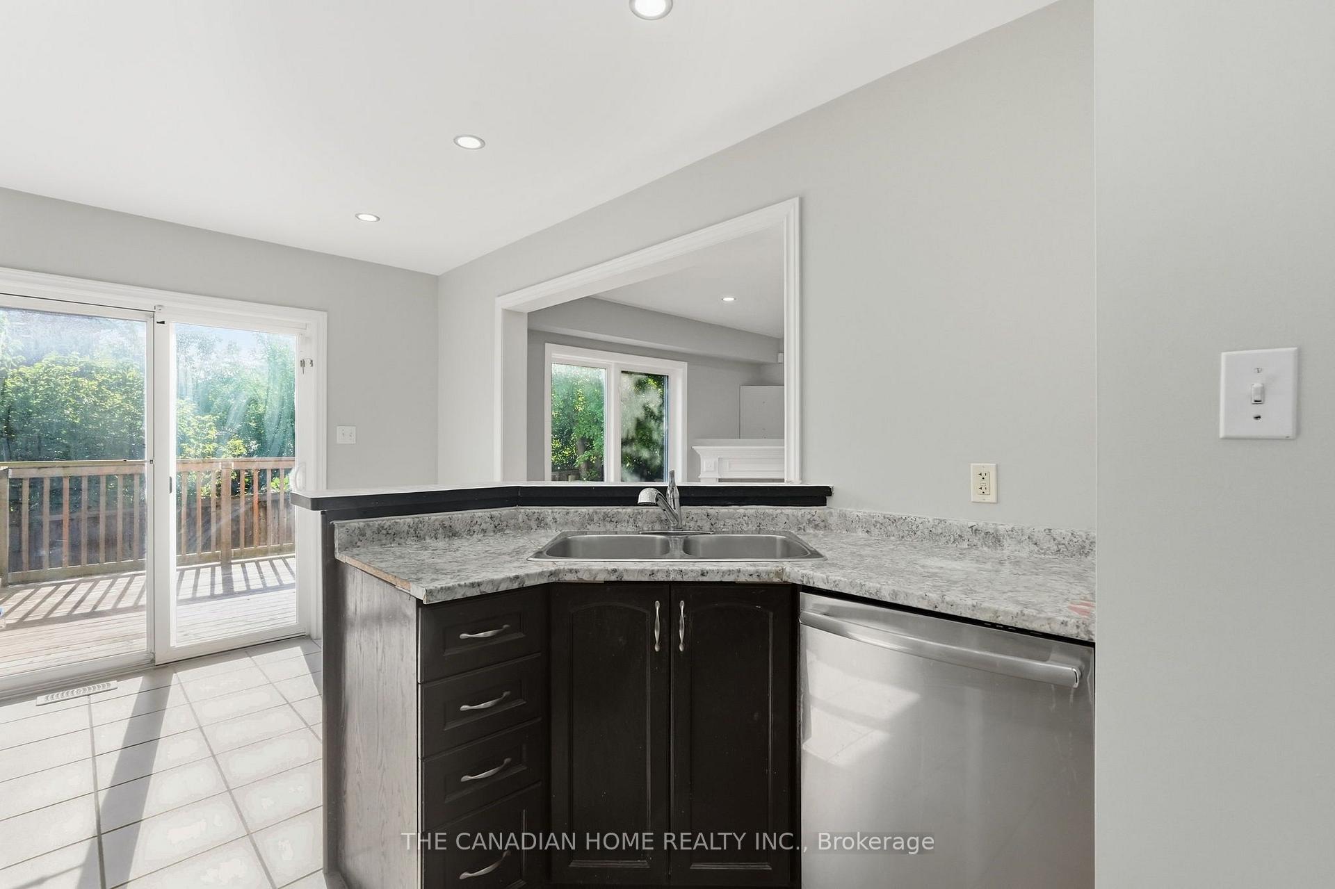 Photo 15 of Unit 14, 78 Peachwood Crescent, Hamilton, Stoney Creek — HOMEH