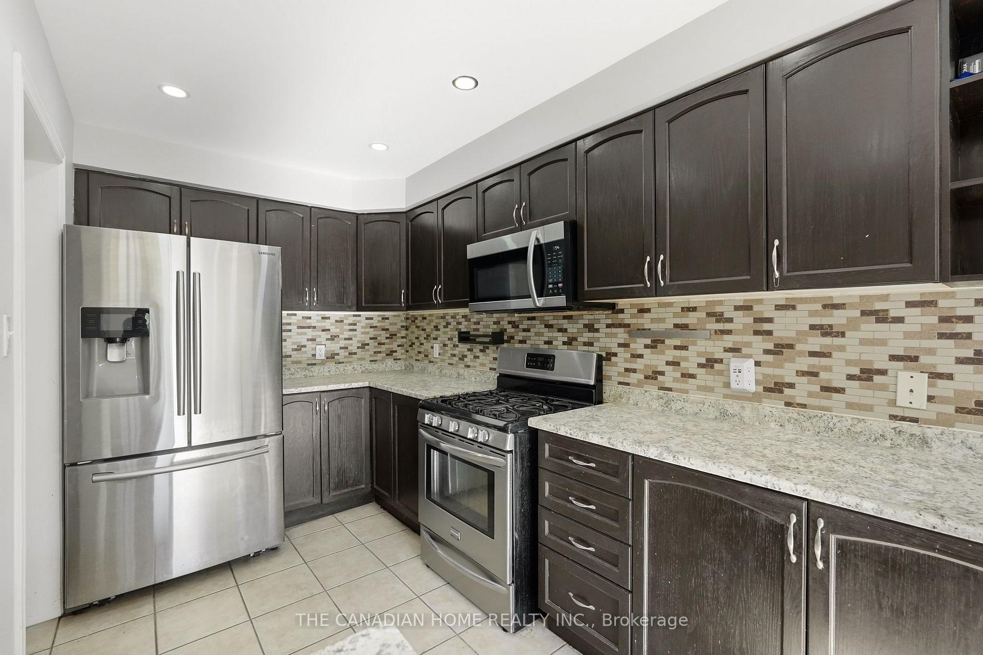 Photo 17 of Unit 14, 78 Peachwood Crescent, Hamilton, Stoney Creek — HOMEH