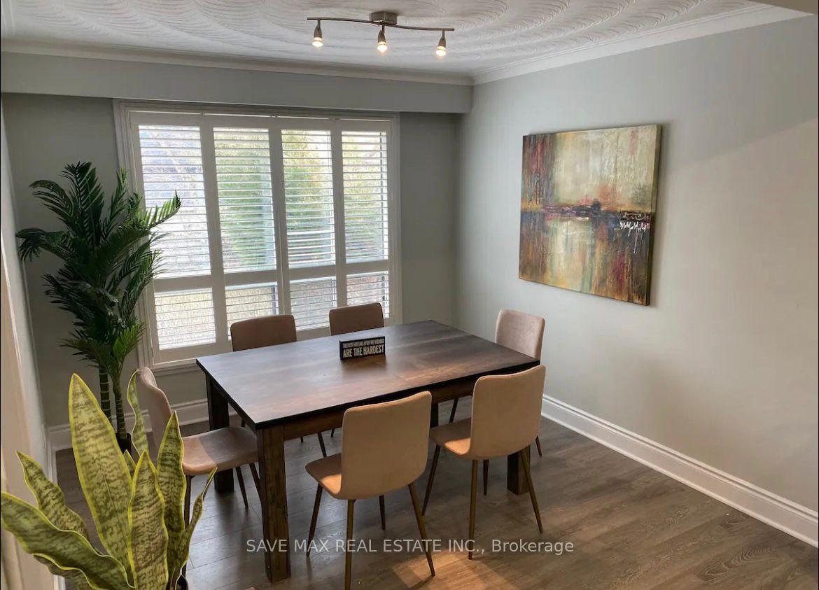 Photo 5 of 561 Weir Avenue, Oakville, Bronte — HOMEH