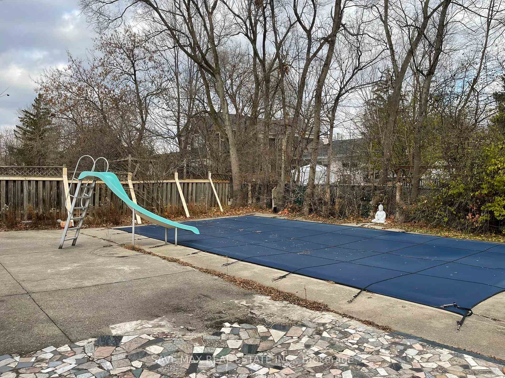 Photo 7 of 561 Weir Avenue, Oakville, Bronte — HOMEH