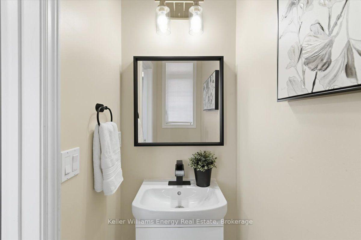 Photo 3 of 2464 Earl Grey Avenue, Pickering, Duffin Heights — HOMEH