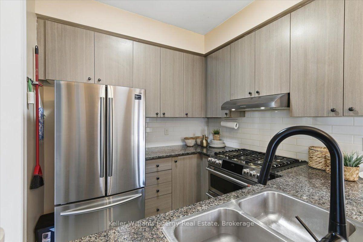 Photo 12 of 2464 Earl Grey Avenue, Pickering, Duffin Heights — HOMEH