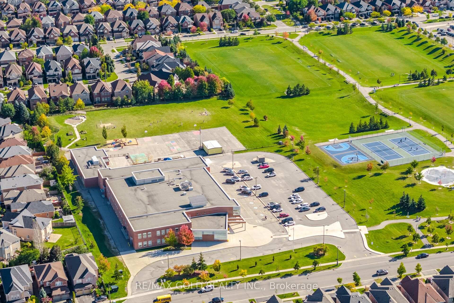 Photo 41 of 5566 Broadpath Gate, Mississauga, Churchill Meadows — HOMEH