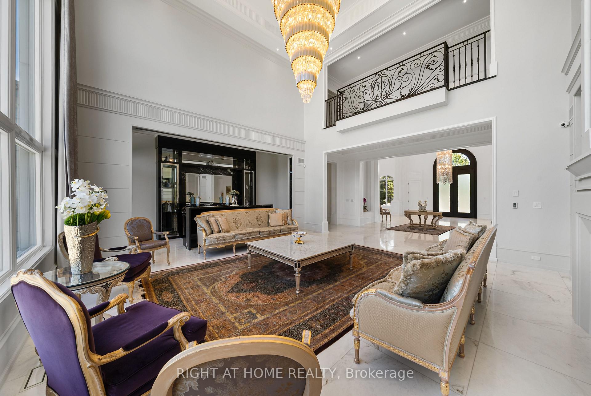 Photo 13 of 16 Sirona's Lane, Aurora, Bayview Southeast — HOMEH