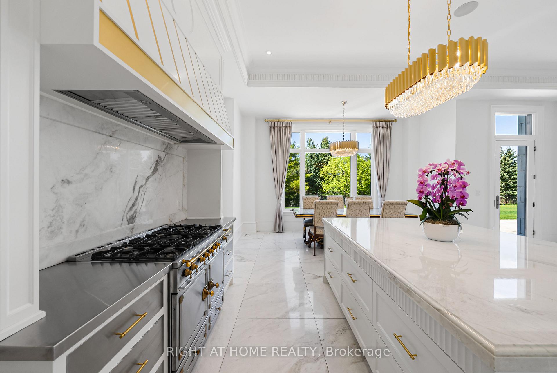 Photo 16 of 16 Sirona's Lane, Aurora, Bayview Southeast — HOMEH