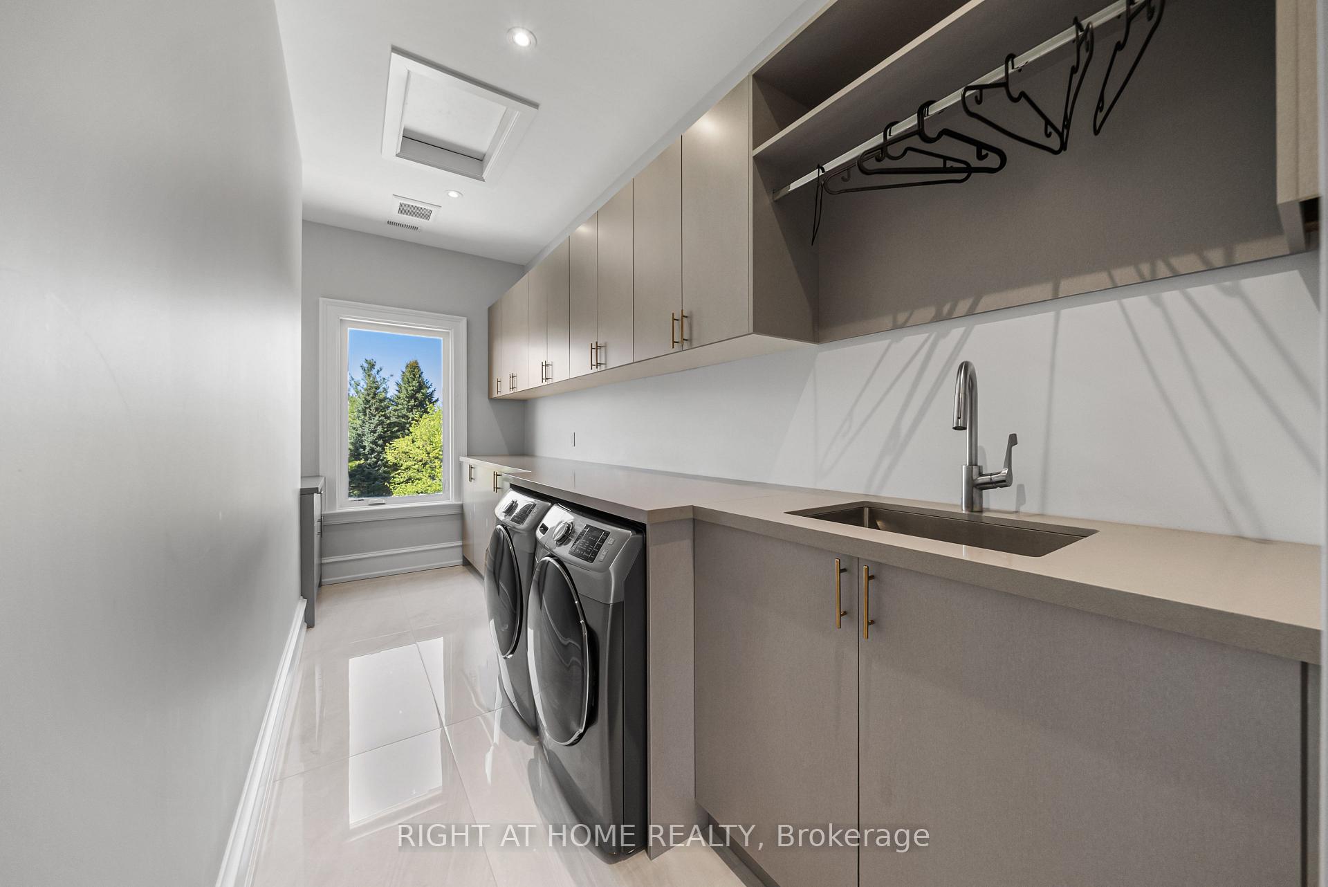 Photo 41 of 16 Sirona's Lane, Aurora, Bayview Southeast — HOMEH