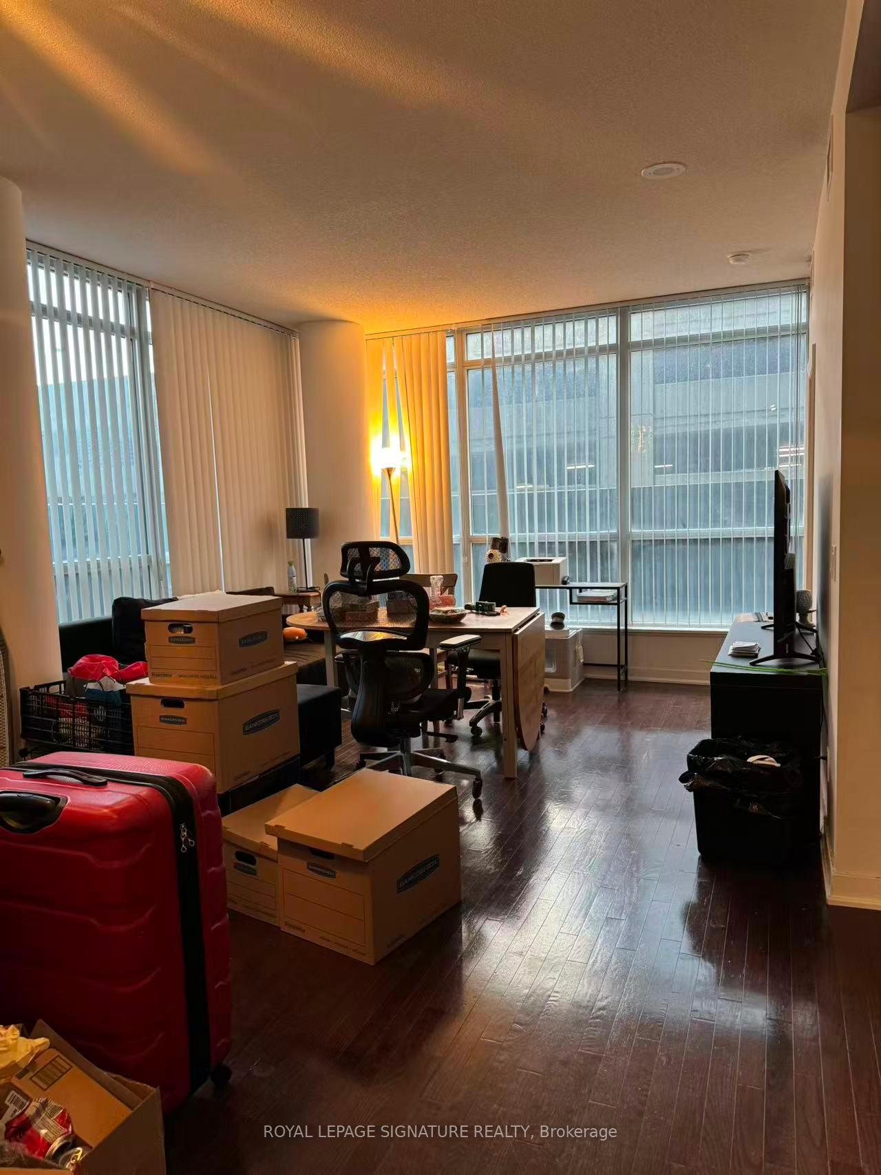 Photo 2 of Unit 410, 770 Bay Street, Toronto, Bay Street Corridor — HOMEH