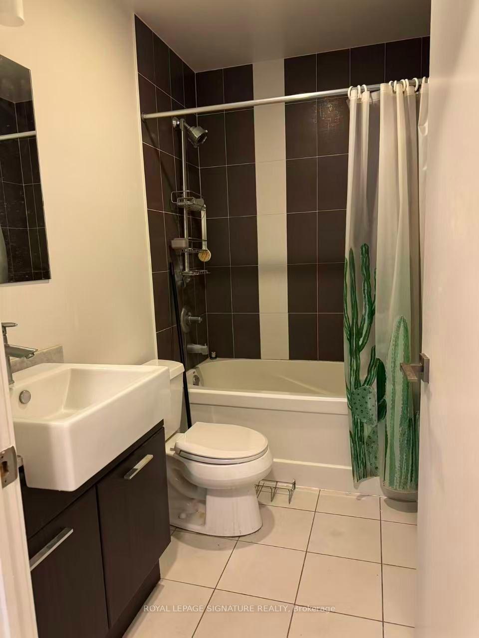 Photo 11 of Unit 410, 770 Bay Street, Toronto, Bay Street Corridor — HOMEH
