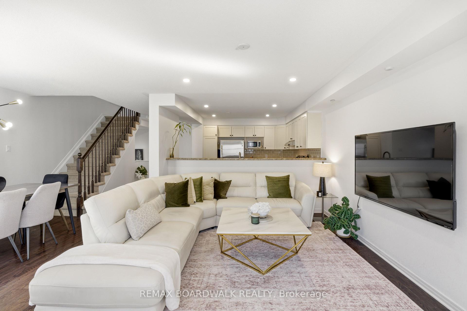 Photo 20 of 107 Caithness Private, Ottawa, Mer Bleue/Bradley Estates/Anderson Park — HOMEH