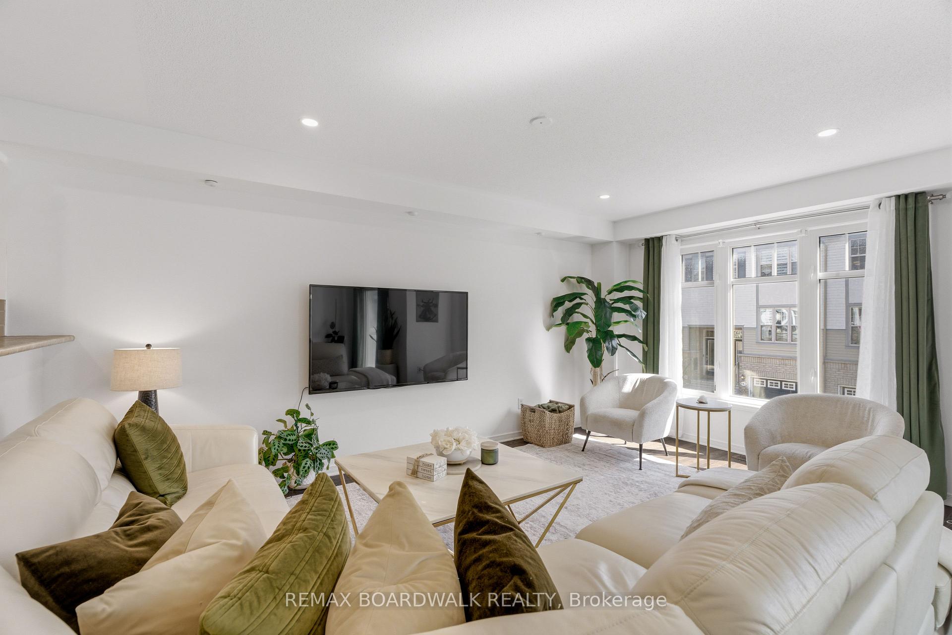 Photo 22 of 107 Caithness Private, Ottawa, Mer Bleue/Bradley Estates/Anderson Park — HOMEH