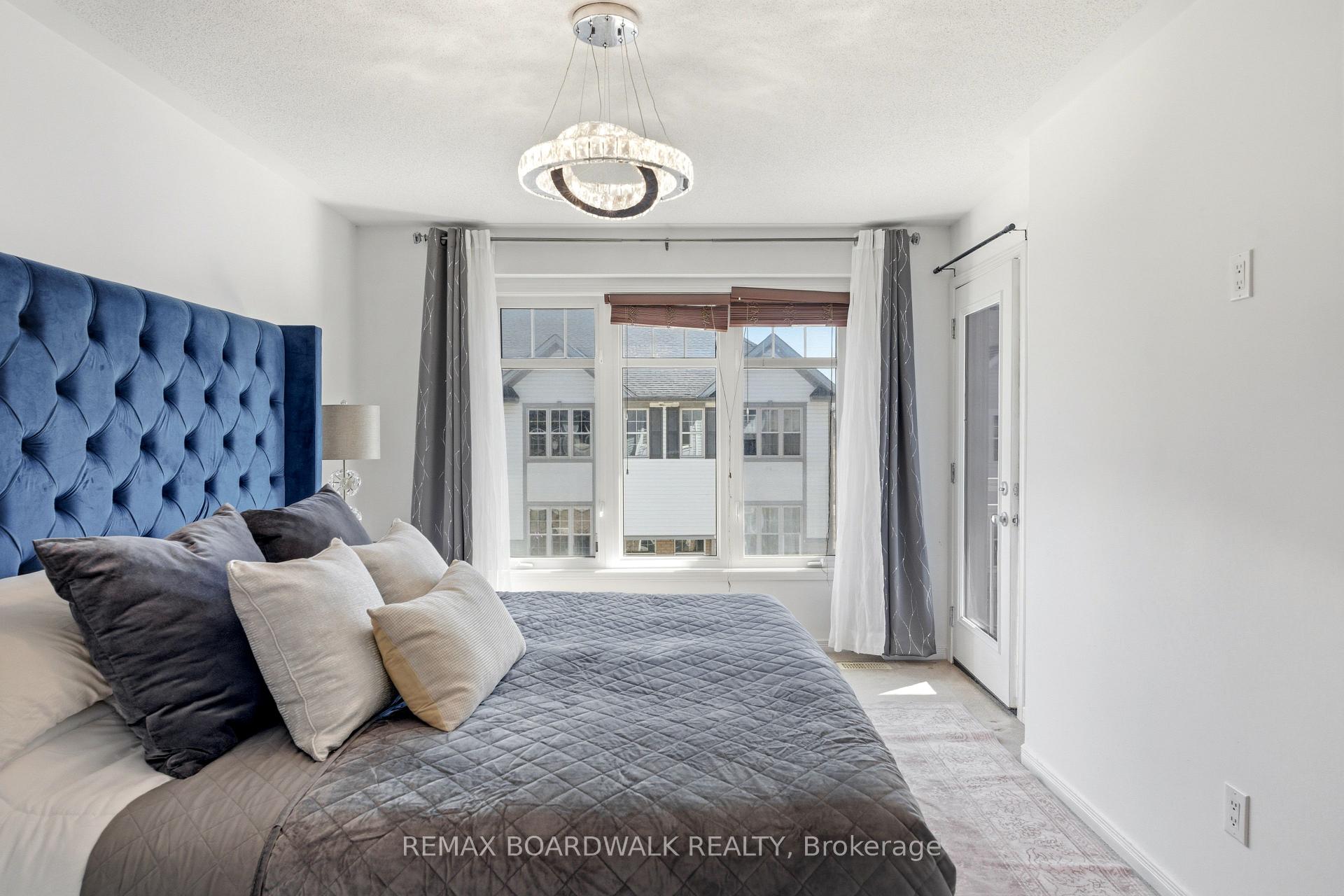 Photo 29 of 107 Caithness Private, Ottawa, Mer Bleue/Bradley Estates/Anderson Park — HOMEH