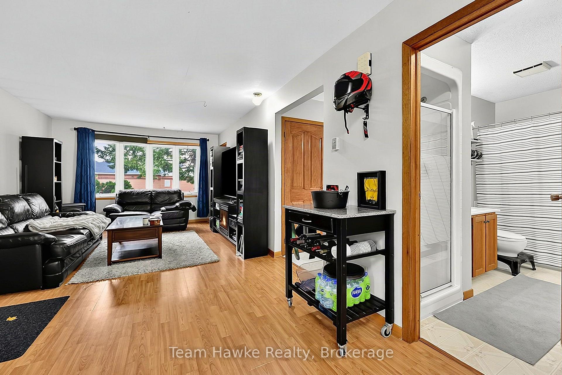 Photo 16 of 337 Norene Street, Midland — HOMEH