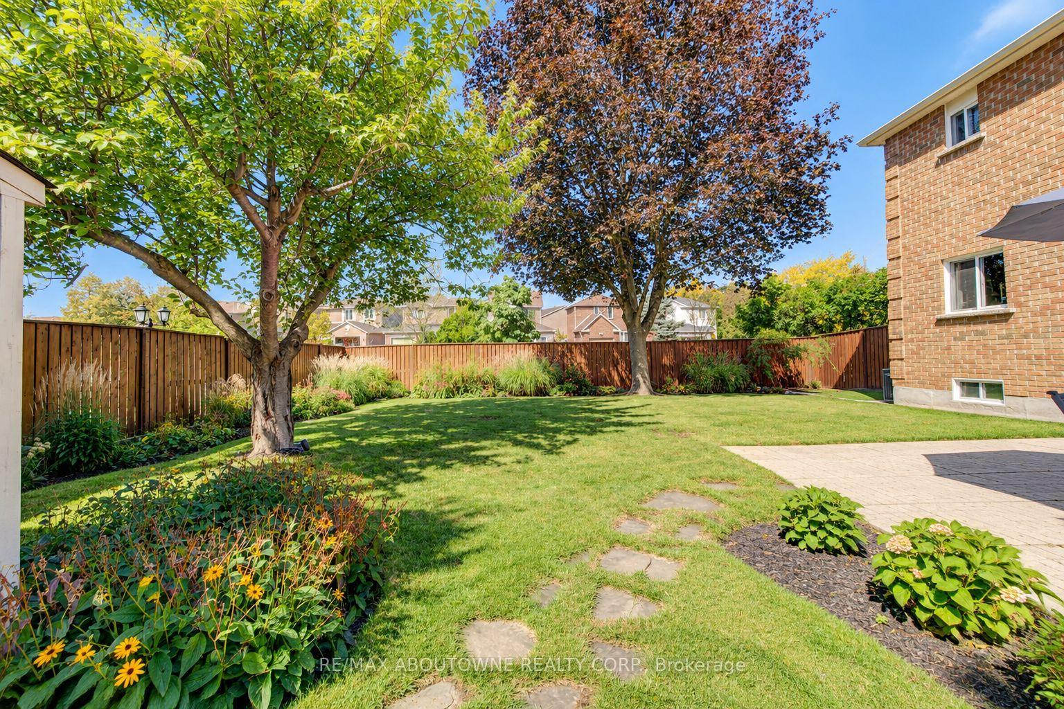 Photo 41 of 3668 Colonial Drive, Mississauga, Erin Mills — HOMEH