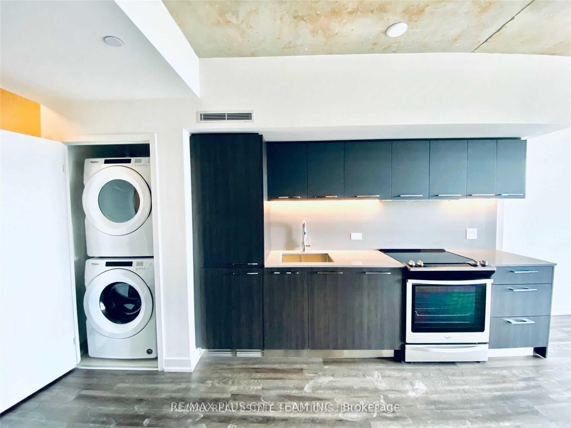 Photo 4 of Unit 1025, 30 Baseball Place, Toronto, South Riverdale — HOMEH
