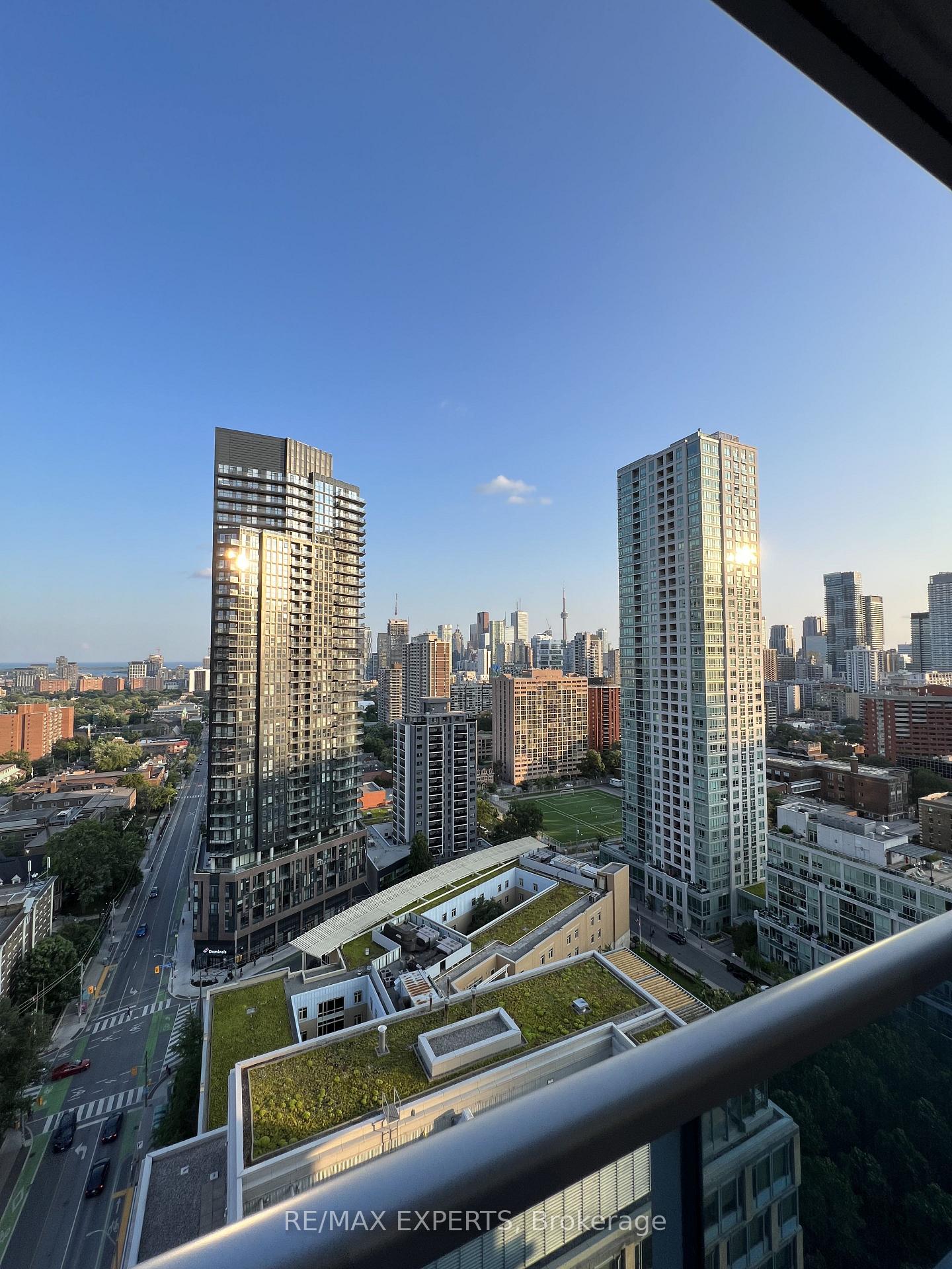 Photo of Unit 2004, 500 Sherbourne Street