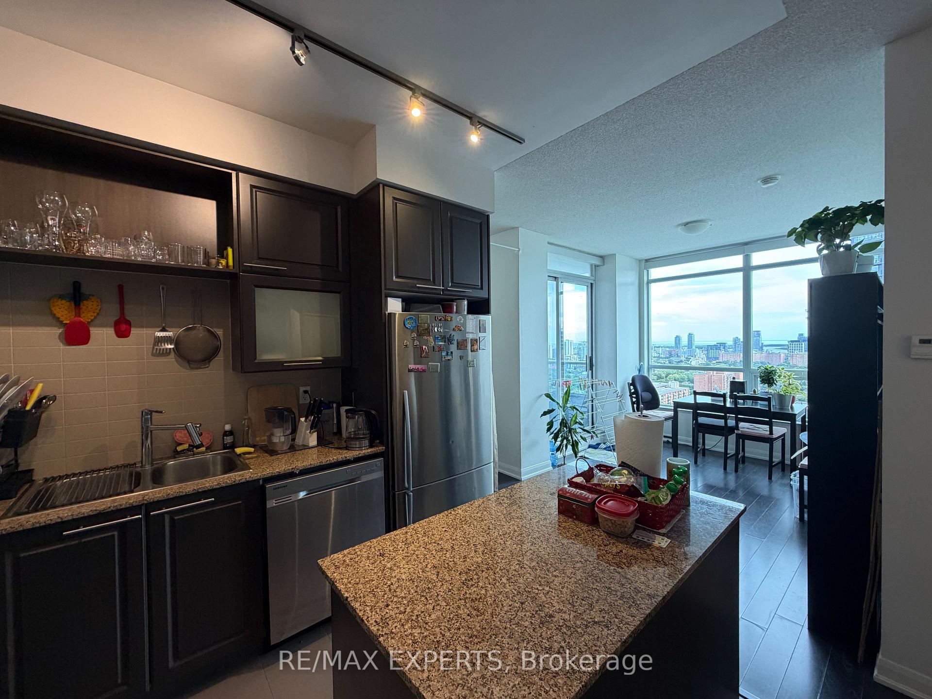 Photo 3 of Unit 2004, 500 Sherbourne Street, Toronto, North St. James Town — HOMEH