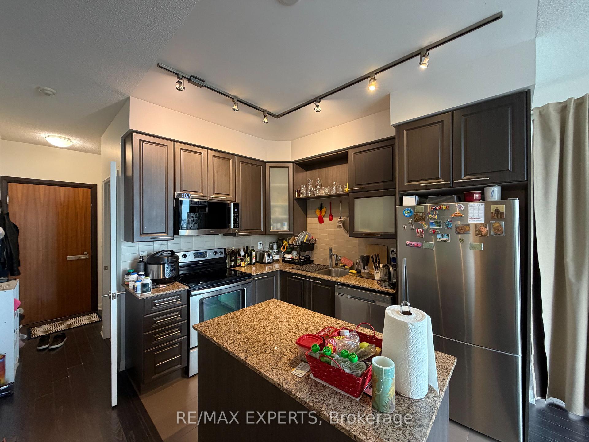 Photo 5 of Unit 2004, 500 Sherbourne Street, Toronto, North St. James Town — HOMEH