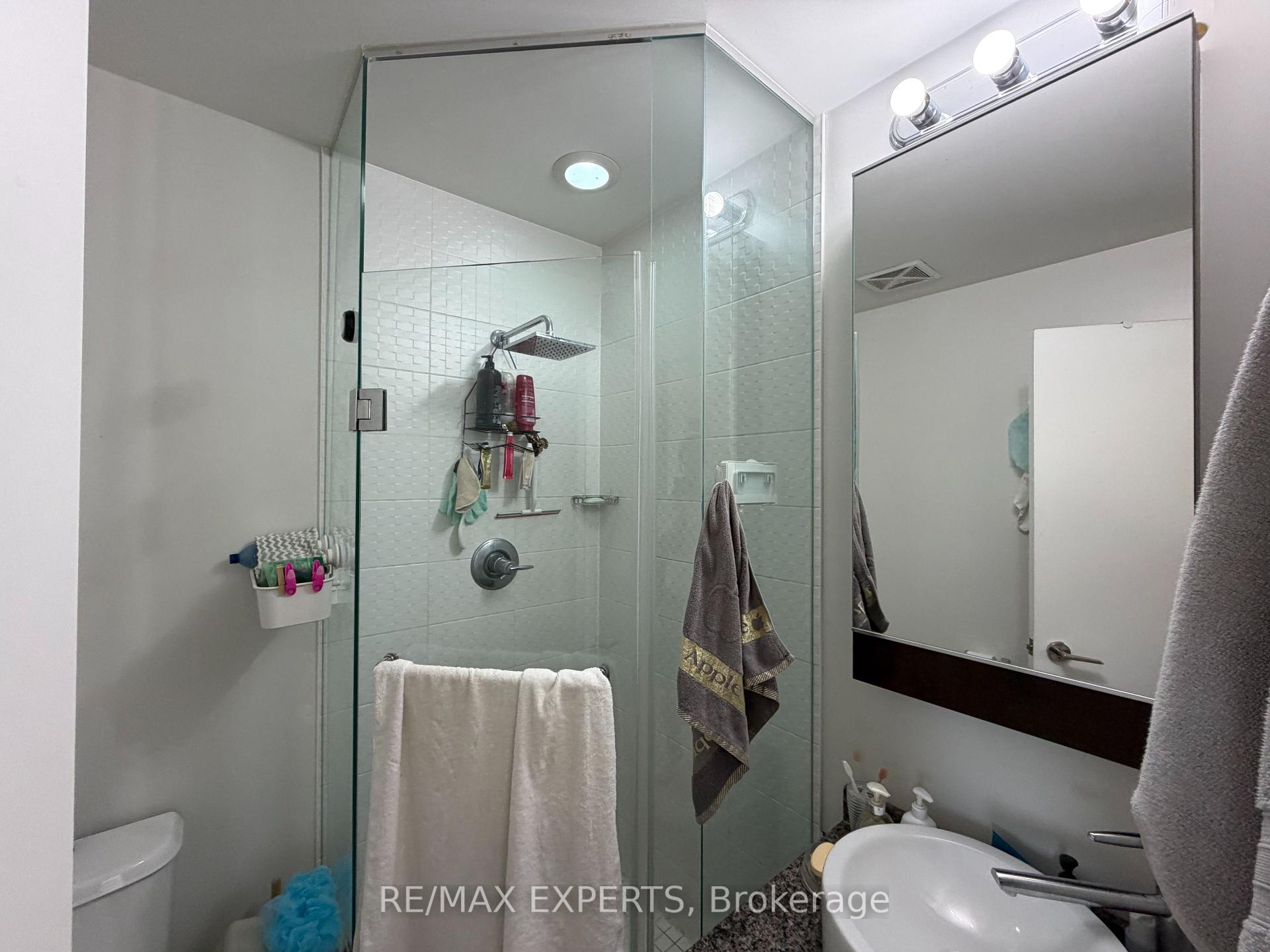 Photo 15 of Unit 2004, 500 Sherbourne Street, Toronto, North St. James Town — HOMEH