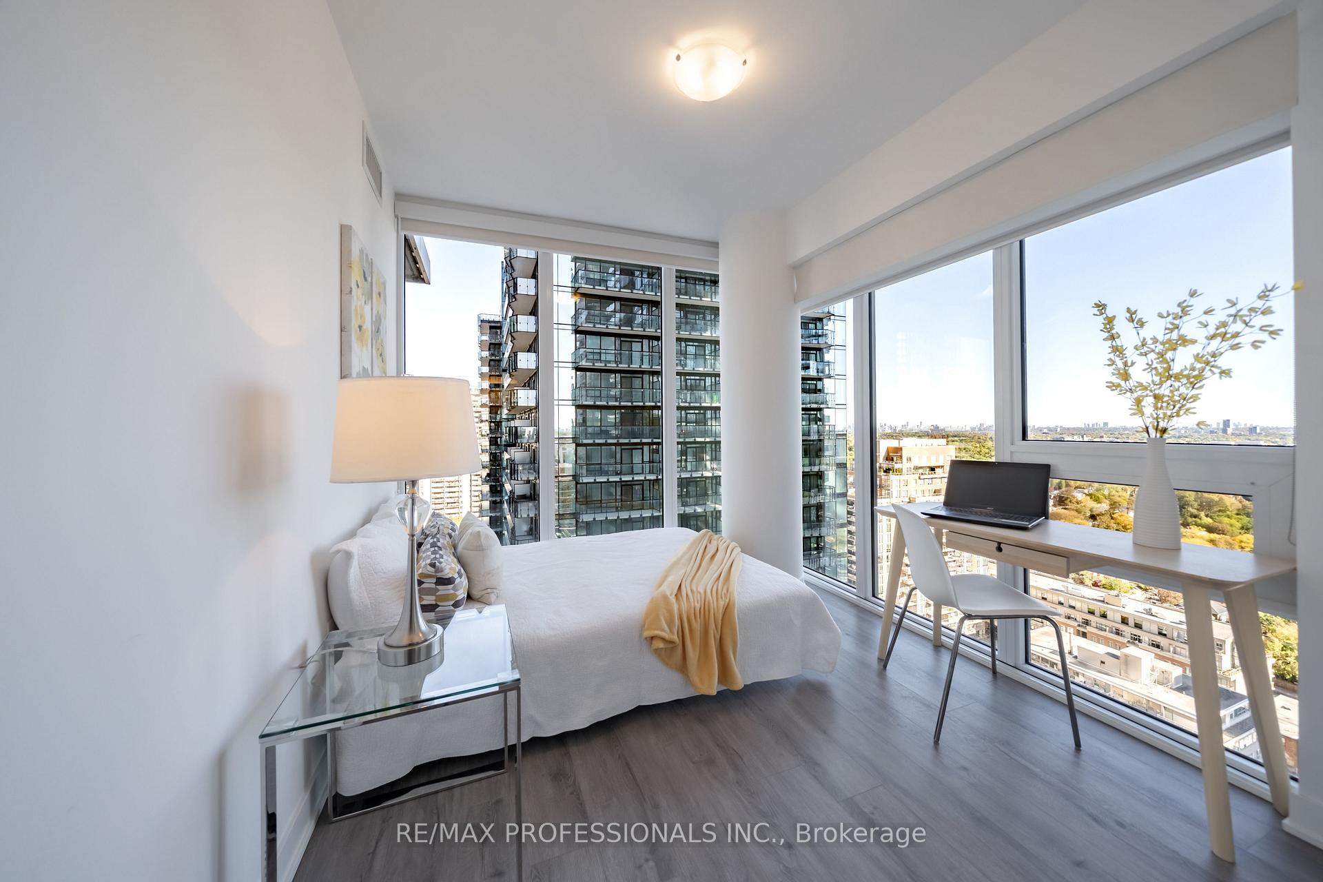Photo 7 of Unit 2103, 99 Broadway Avenue, Toronto, Mount Pleasant West — HOMEH