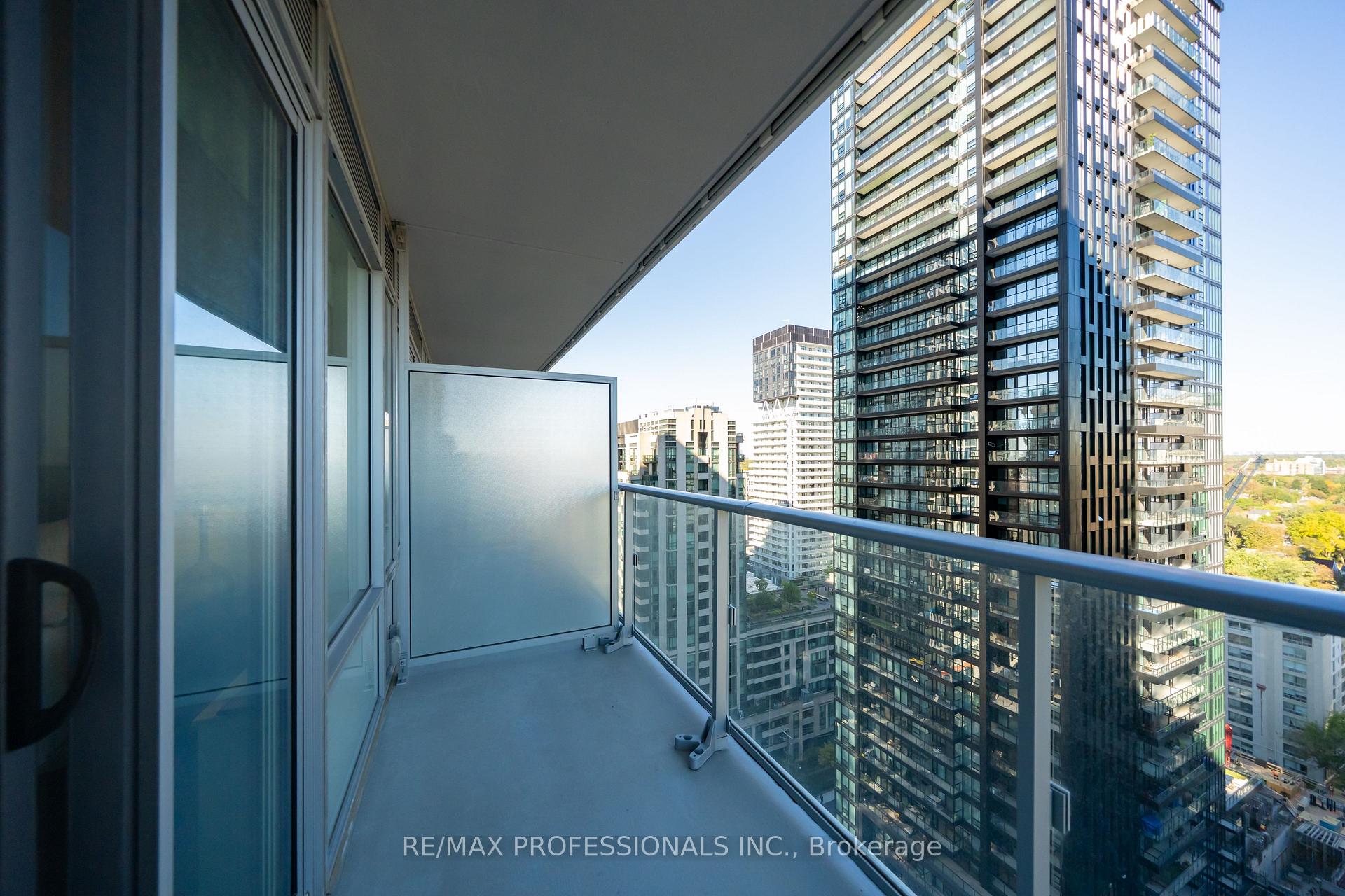 Photo 10 of Unit 2103, 99 Broadway Avenue, Toronto, Mount Pleasant West — HOMEH