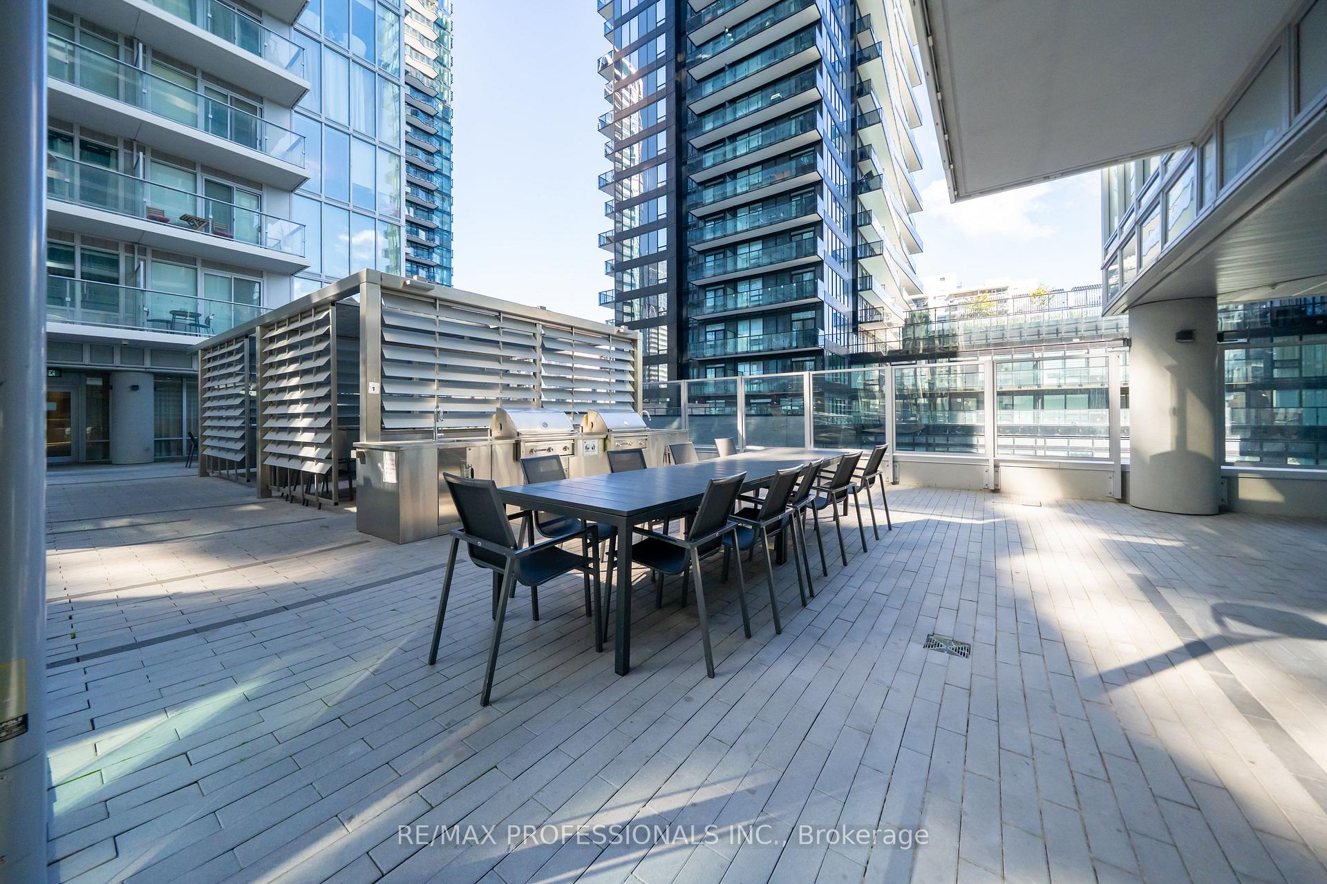Photo 17 of Unit 2103, 99 Broadway Avenue, Toronto, Mount Pleasant West — HOMEH