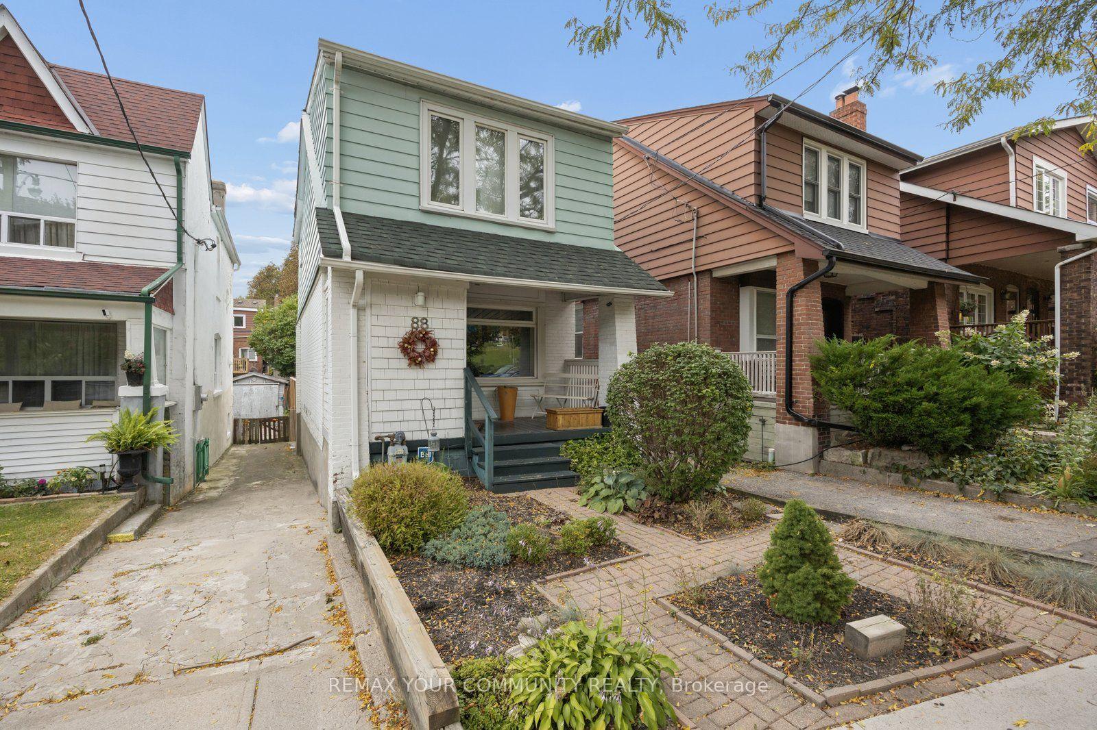 Photo 2 of 88 West Lynn Avenue, Toronto, Woodbine Corridor — HOMEH