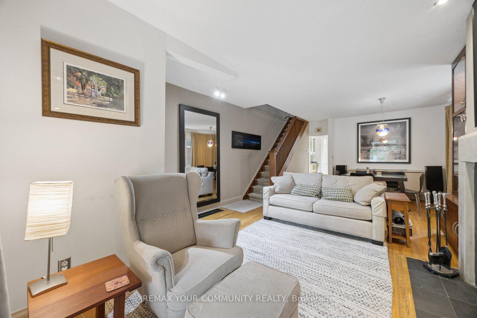 Photo 5 of 88 West Lynn Avenue, Toronto, Woodbine Corridor — HOMEH