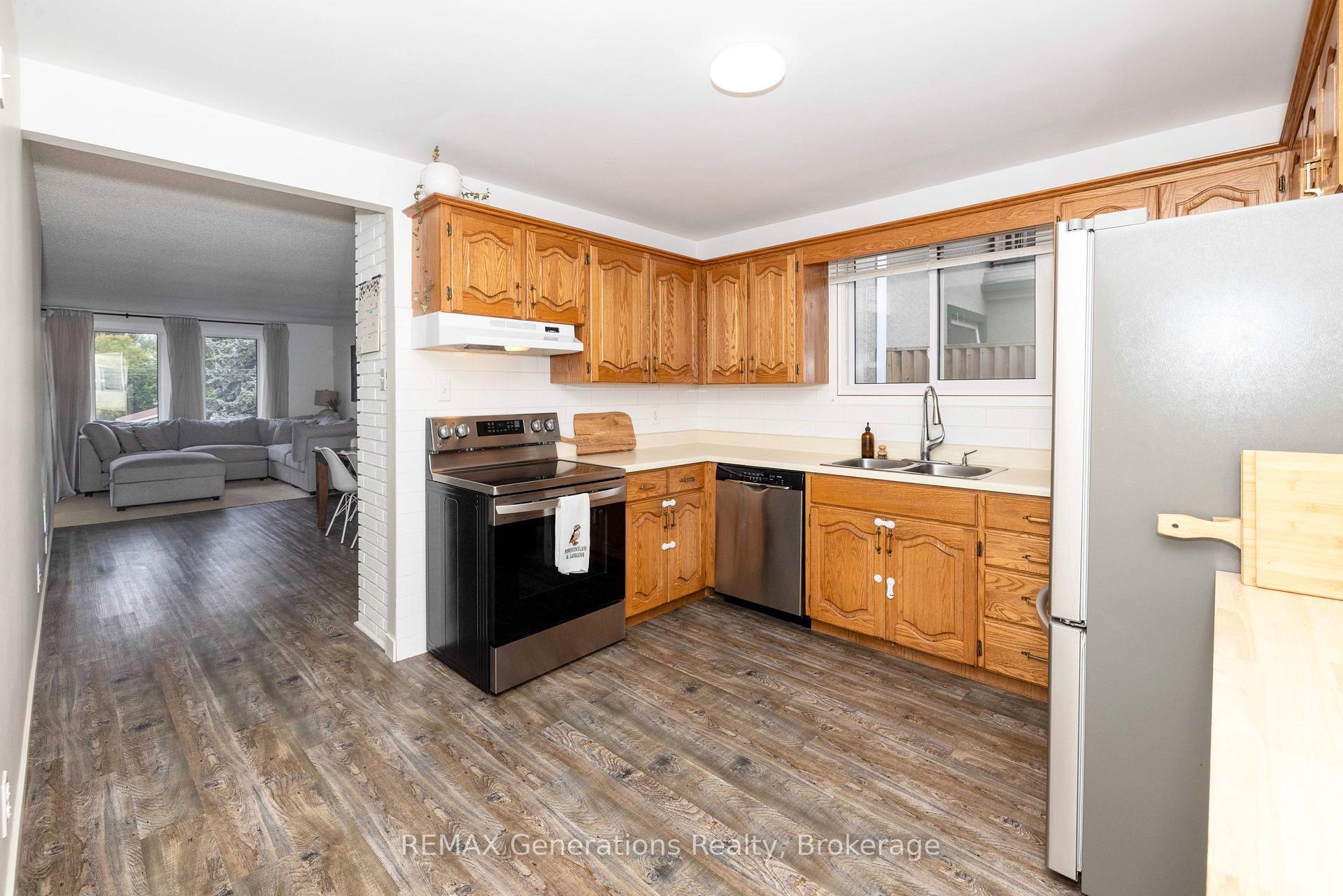 Photo 17 of 282 Algoma Street N, Thunder Bay, Shuniah — HOMEH