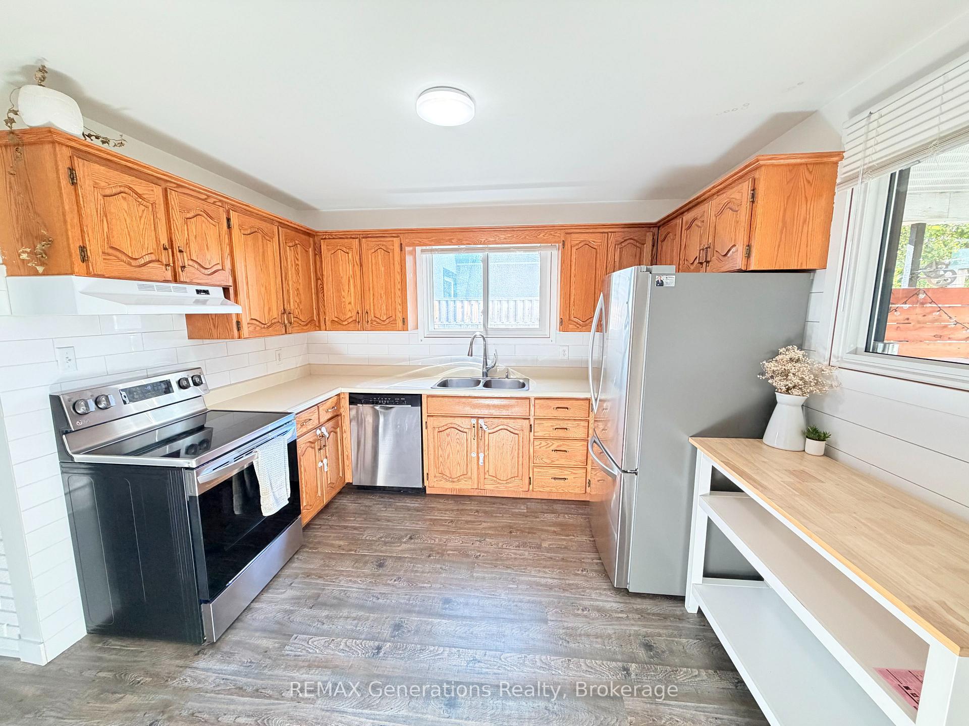 Photo 15 of 282 Algoma Street N, Thunder Bay, Shuniah — HOMEH