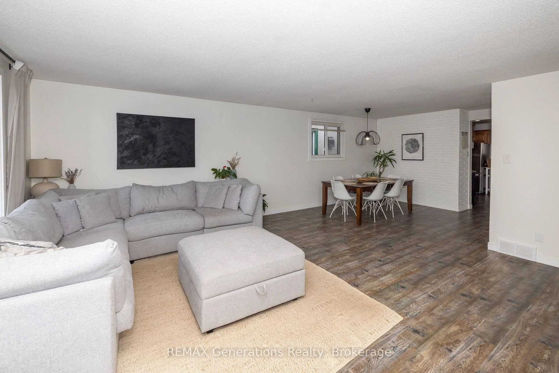 Photo 9 of 282 Algoma Street N, Thunder Bay, Shuniah — HOMEH