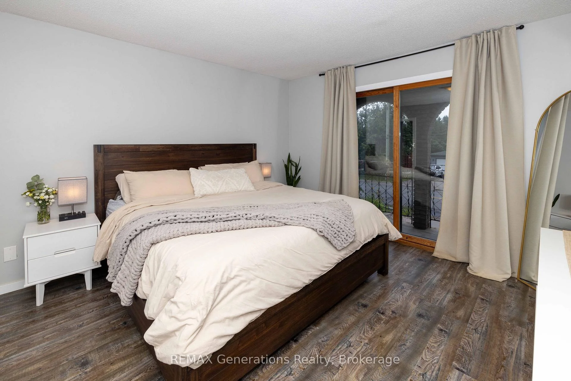 Photo 19 of 282 Algoma Street N, Thunder Bay, Shuniah — HOMEH