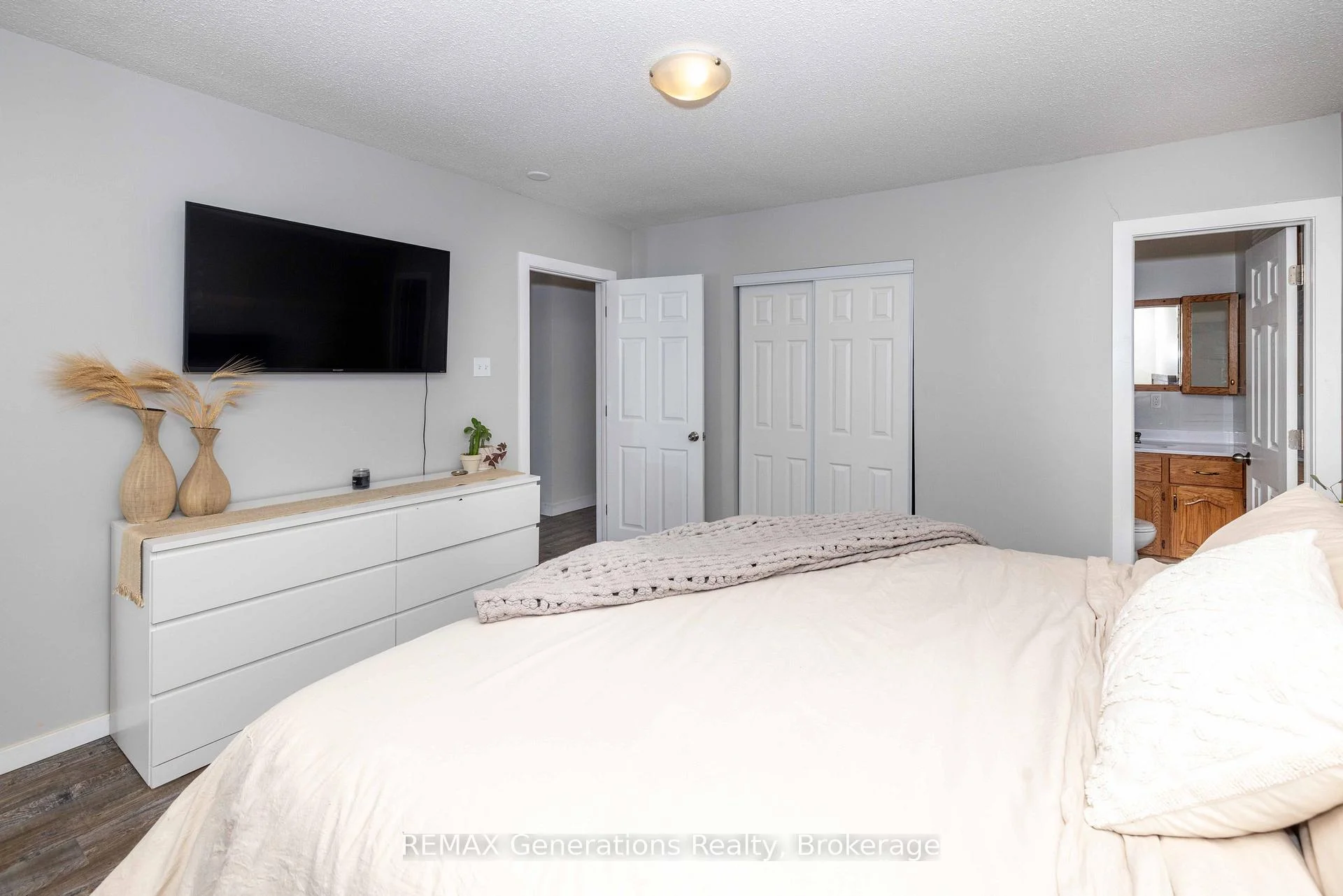 Photo 22 of 282 Algoma Street N, Thunder Bay, Shuniah — HOMEH