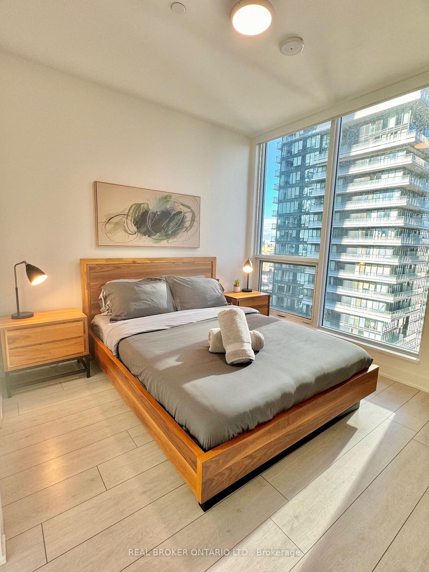 Photo 4 of Unit 13, 15 Mercer Street, Toronto, Waterfront Communities — HOMEH
